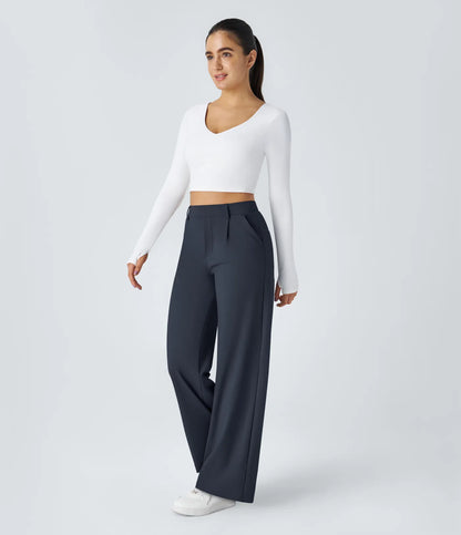 Pantalon tailleur ALERA Flex™ DayStretch à taille haute, coupe droite, avec poches pratiques.